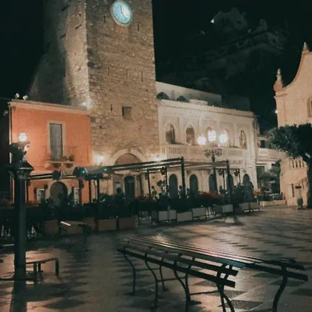 Majolica Bed and Breakfast Ταορμίνα